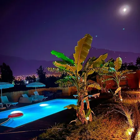 Pine Village Oeluedeniz