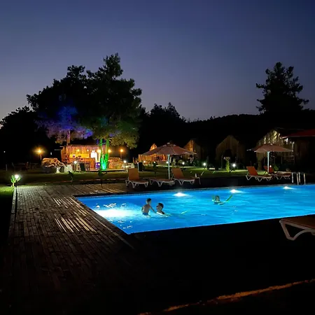 Pine Village Oeluedeniz * Fethiye